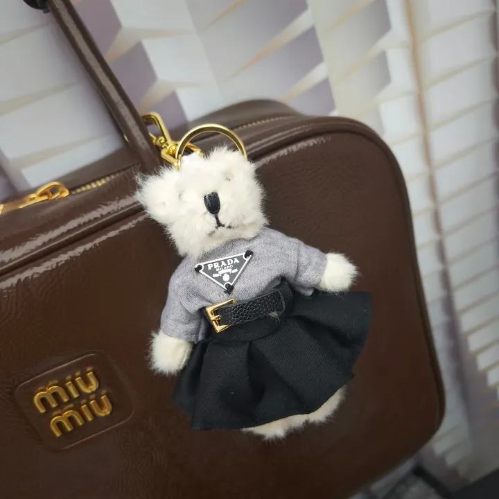 スーパーコピー プラダ キーホルダー