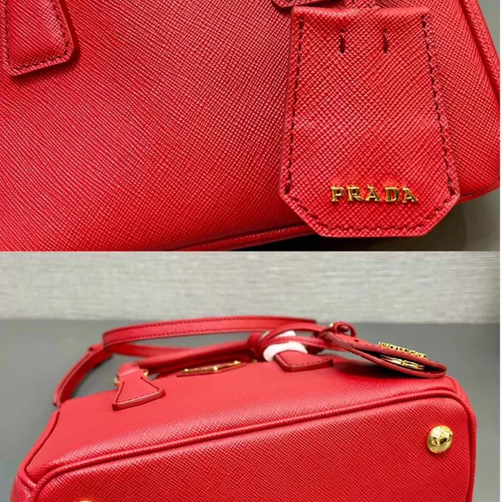 スーパーコピー プラダ キーホルダー