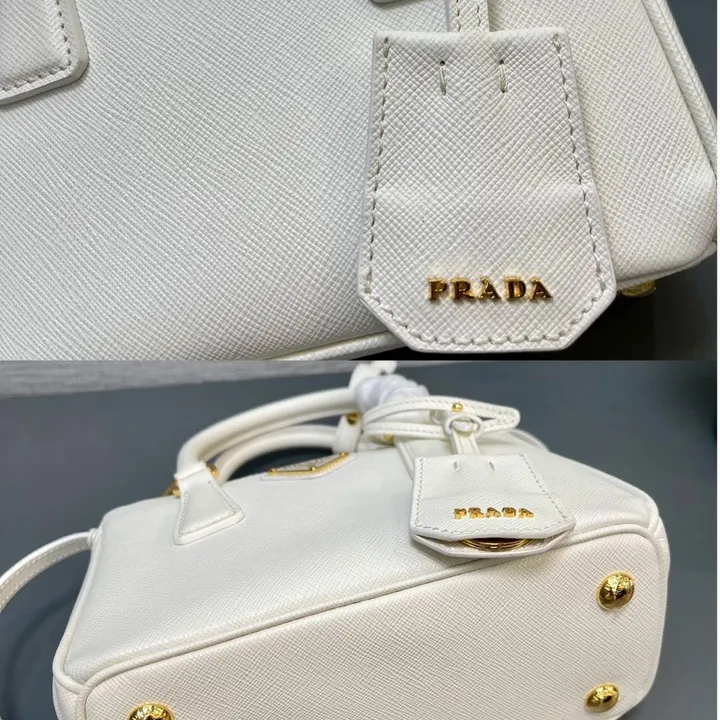 スーパーコピー プラダ キーホルダー