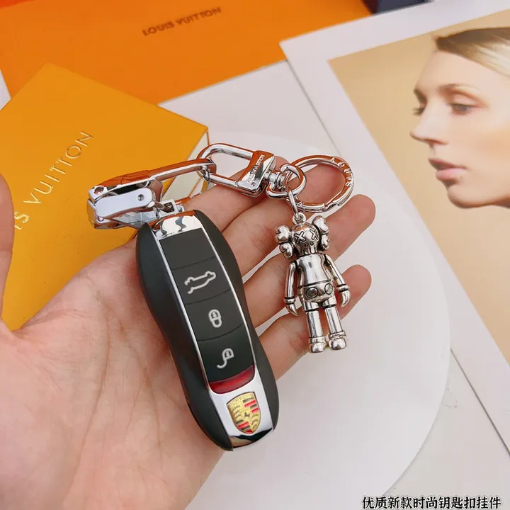 スーパーコピー ミュウミュウ キーホルダー