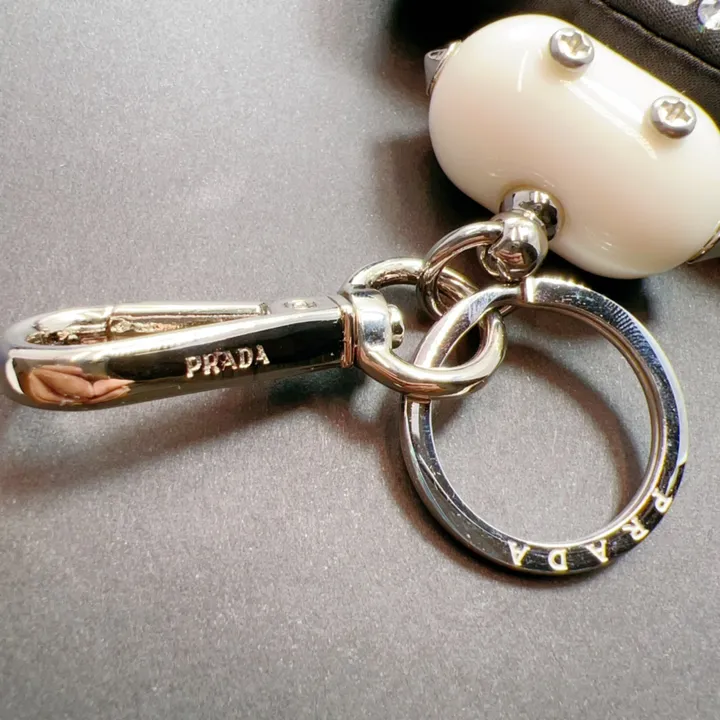 スーパーコピー プラダ キーホルダー