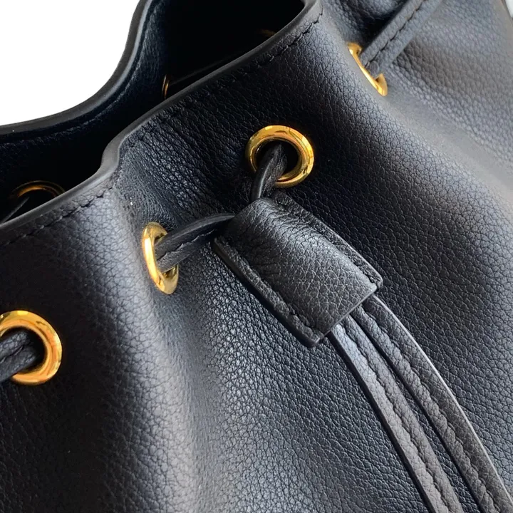 スーパーコピー プラダ キーホルダー