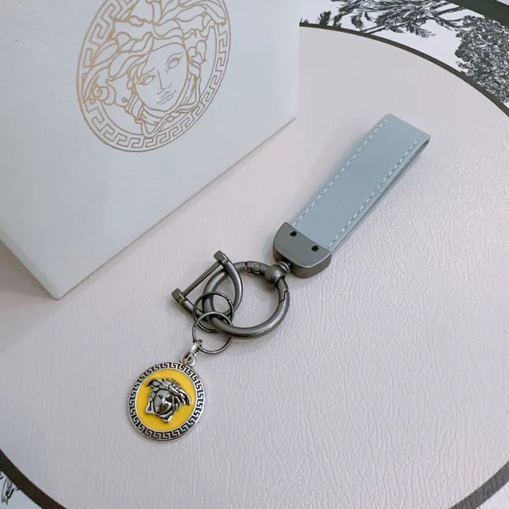 スーパーコピー プラダ キーホルダー