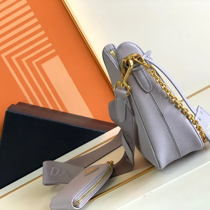 スーパーコピー バレンシアガ キーホルダー