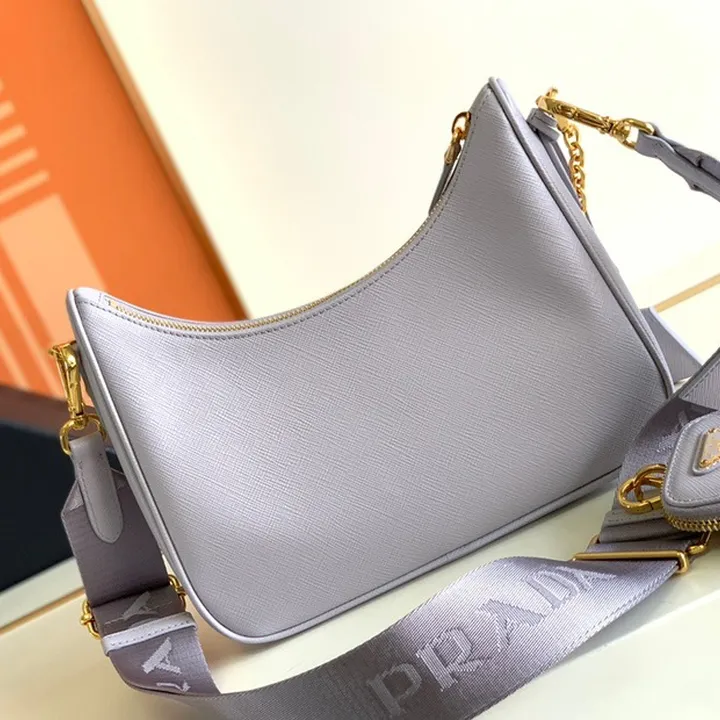 スーパーコピー バレンシアガ キーホルダー