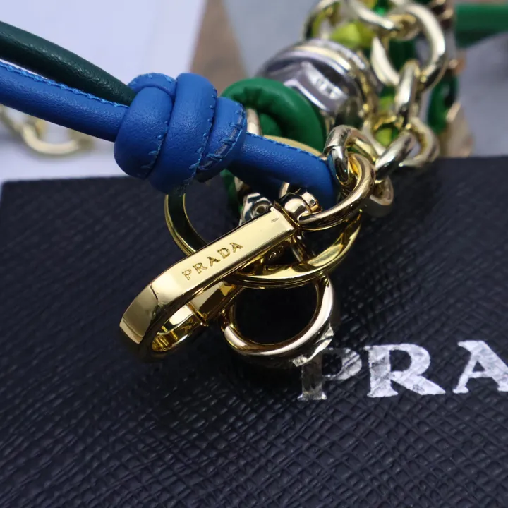 スーパーコピー プラダ キーホルダー