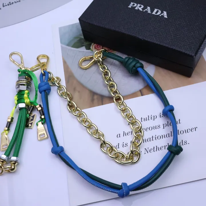 スーパーコピー プラダ キーホルダー