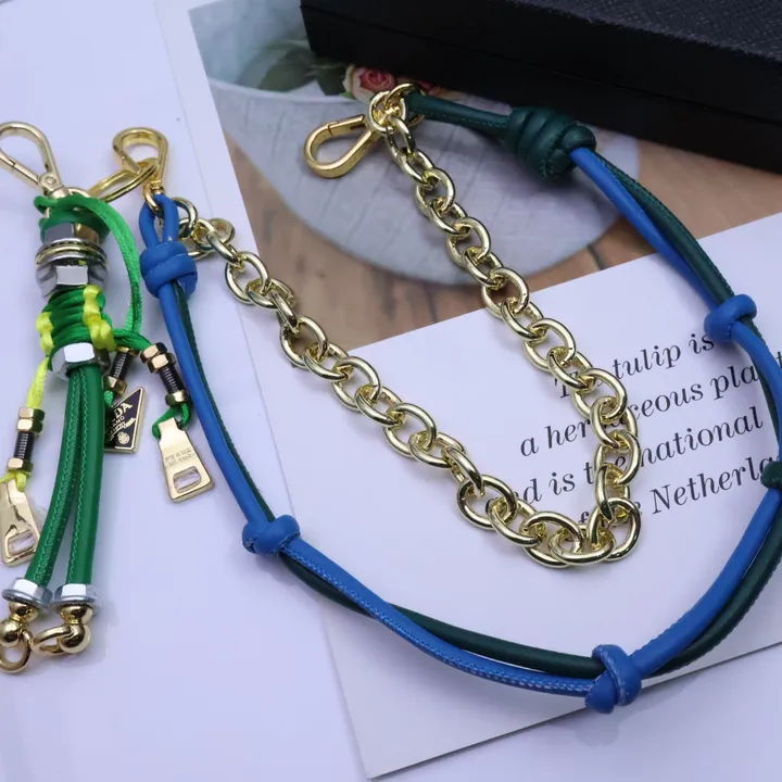 スーパーコピー プラダ キーホルダー