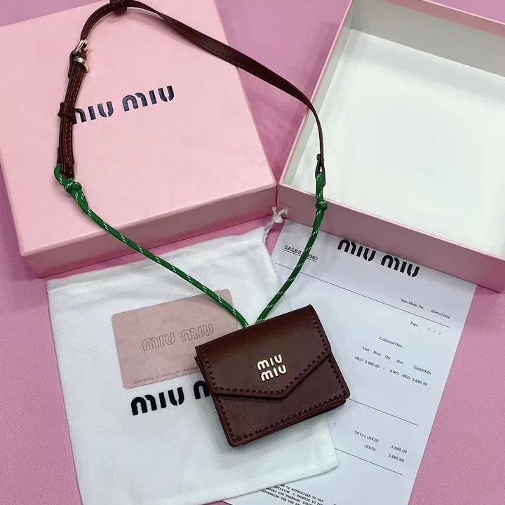 スーパーコピー ミュウミュウ キーホルダー