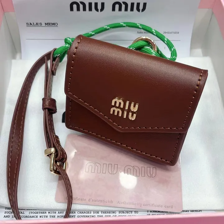 スーパーコピー ミュウミュウ キーホルダー