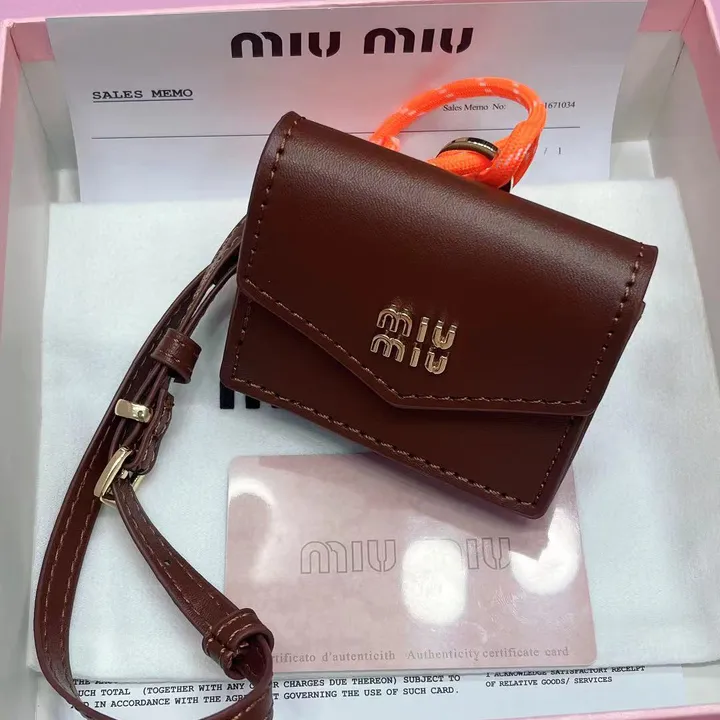 スーパーコピー ミュウミュウ キーホルダー