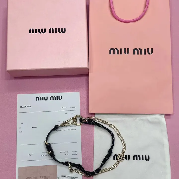 スーパーコピー ミュウミュウ キーホルダー