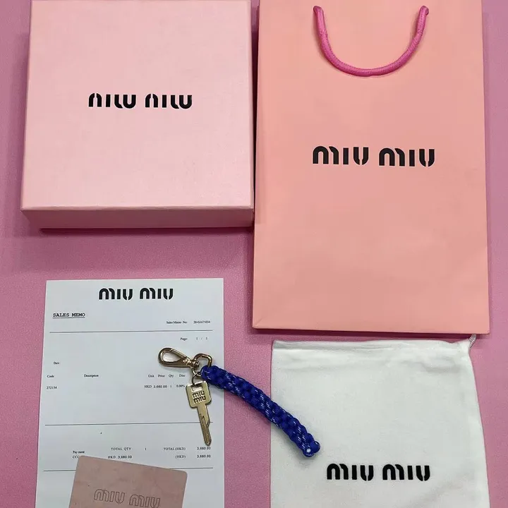 スーパーコピー ミュウミュウ キーホルダー