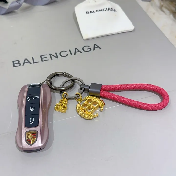 スーパーコピー バレンシアガ キーホルダー