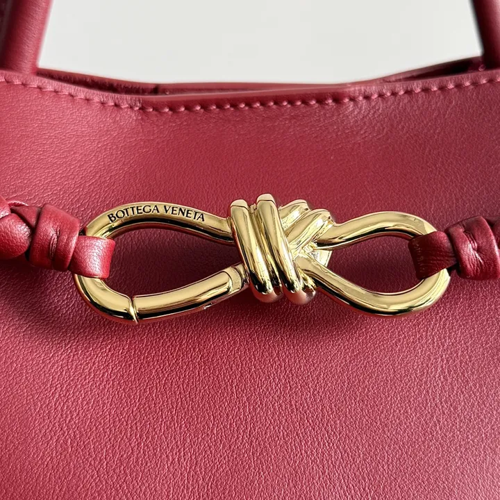 スーパーコピー ボッテガ ヴェネタ キーホルダー