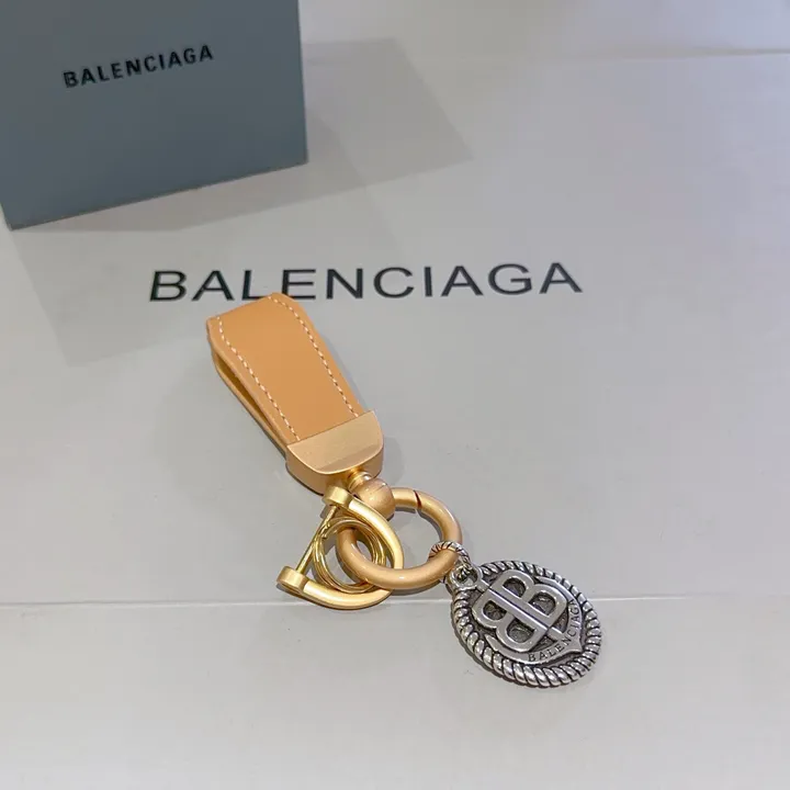 スーパーコピー バレンシアガ キーホルダー