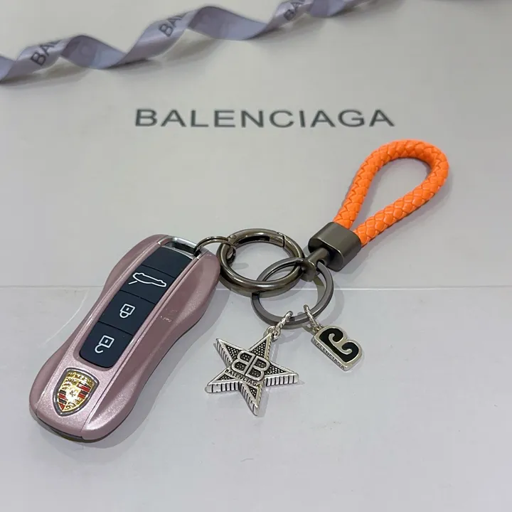 スーパーコピー バレンシアガ キーホルダー