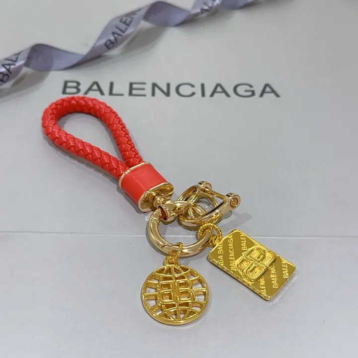 スーパーコピー バレンシアガ キーホルダー