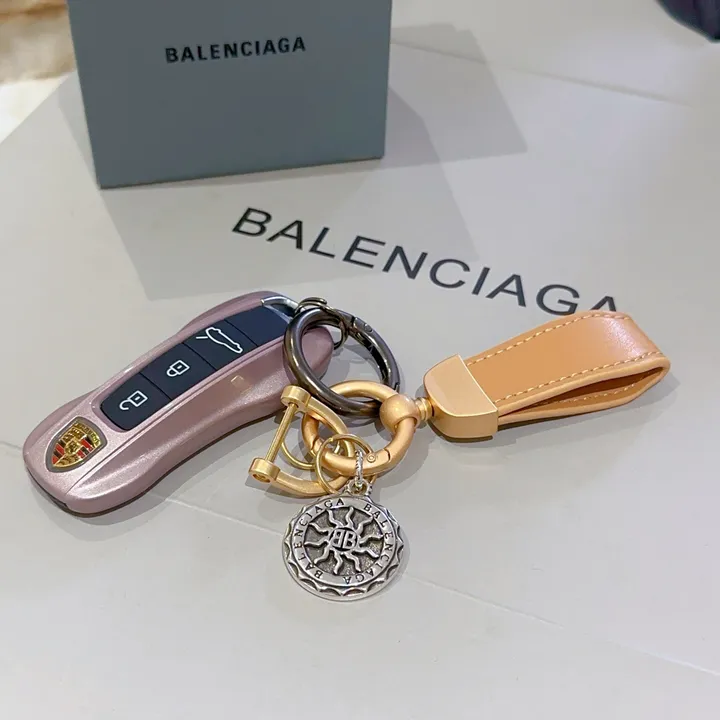 スーパーコピー バレンシアガ キーホルダー