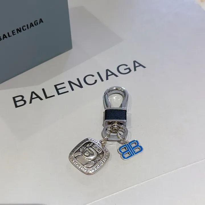 スーパーコピー バレンシアガ キーホルダー