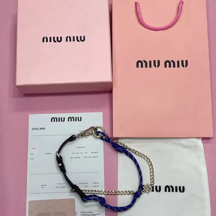 スーパーコピー ミュウミュウ キーホルダー