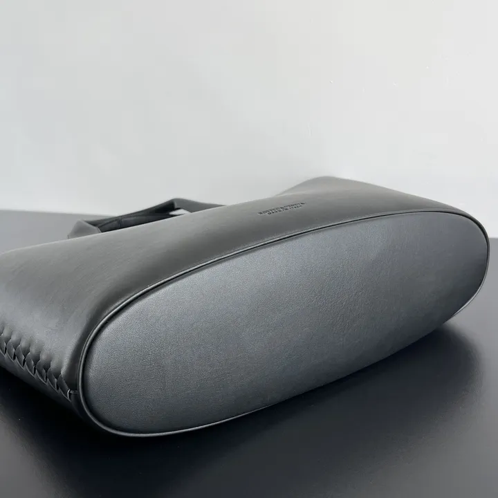 スーパーコピー ボッテガ ヴェネタ キーホルダー