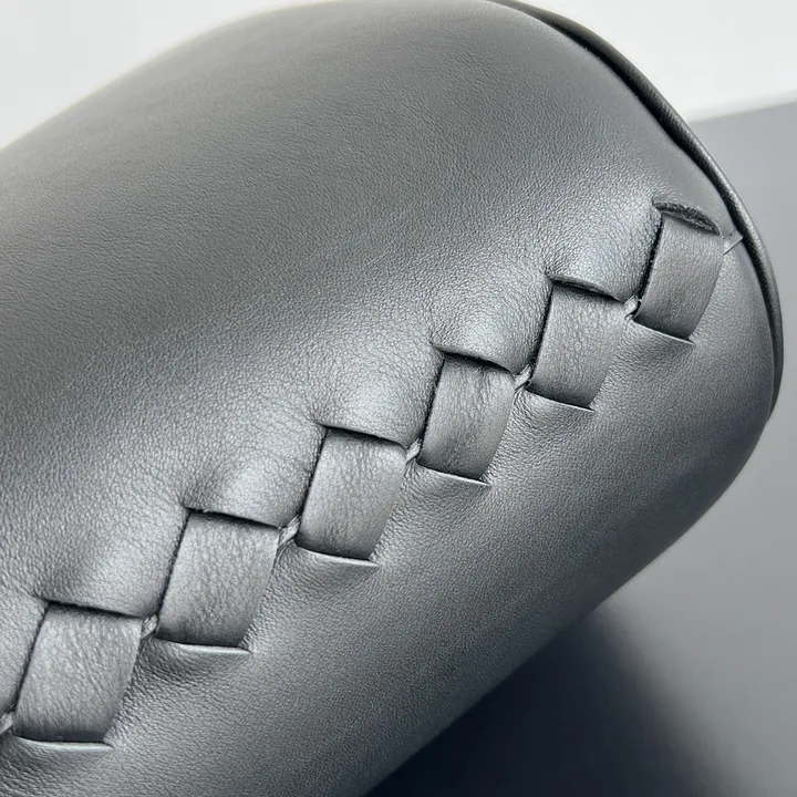 スーパーコピー ボッテガ ヴェネタ キーホルダー