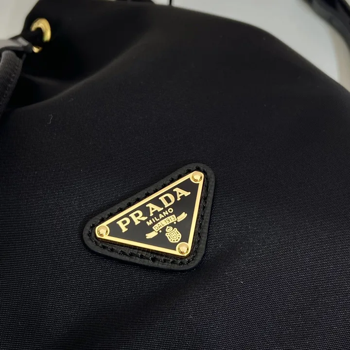 スーパーコピー バレンシアガ キーホルダー