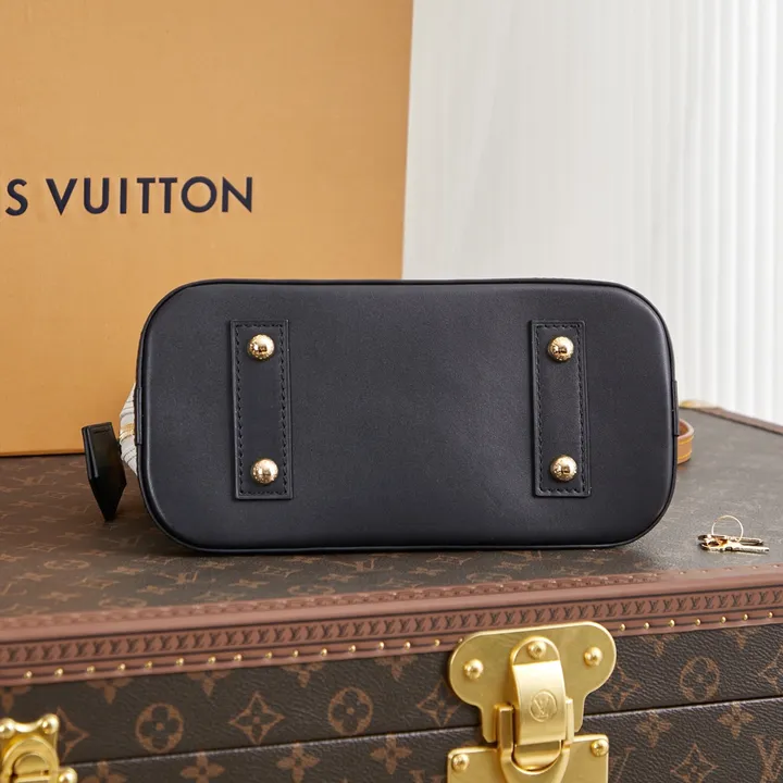 スーパーコピー ルイヴィトン キーホルダー