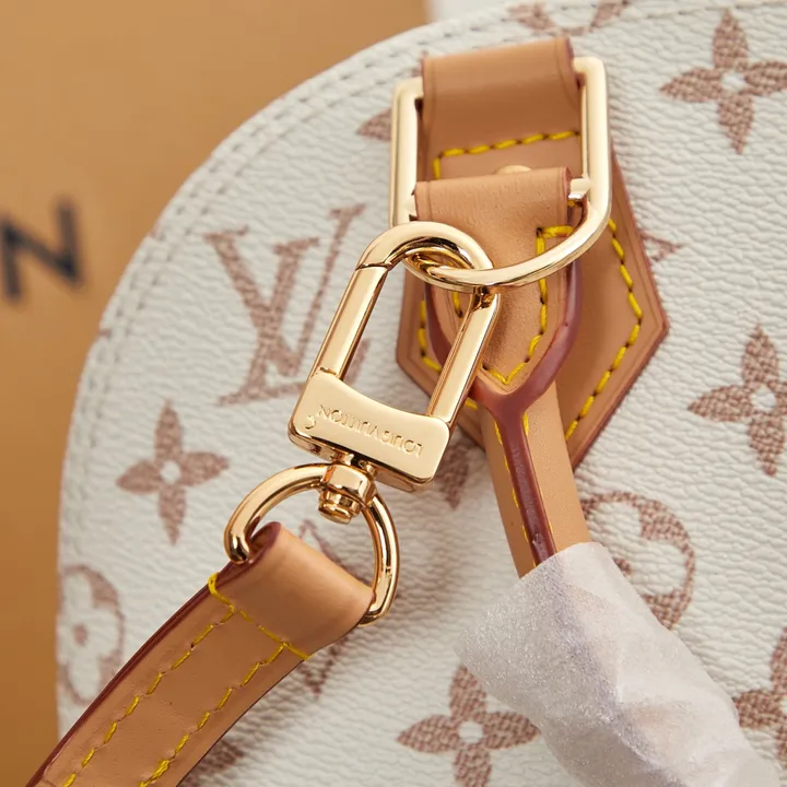 スーパーコピー ルイヴィトン キーホルダー