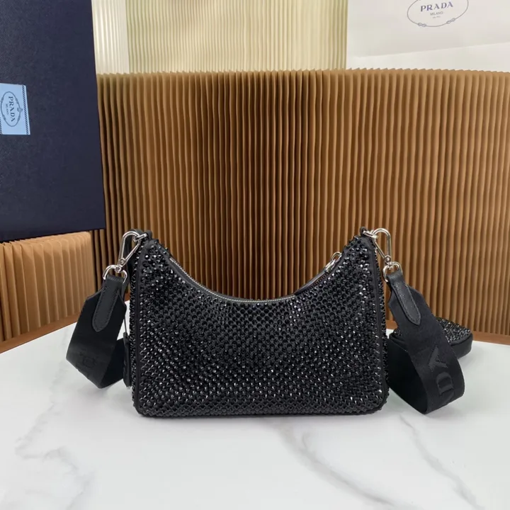 スーパーコピー プラダ キーホルダー