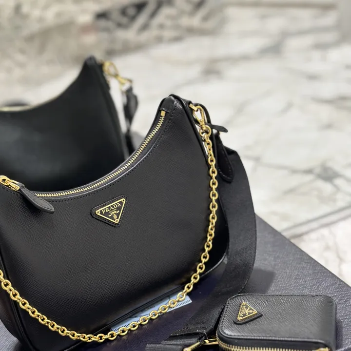 スーパーコピー バレンシアガ キーホルダー