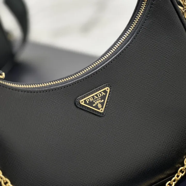 スーパーコピー バレンシアガ キーホルダー