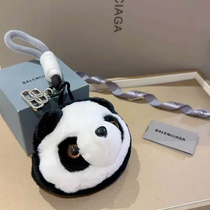 スーパーコピー バレンシアガ キーホルダー