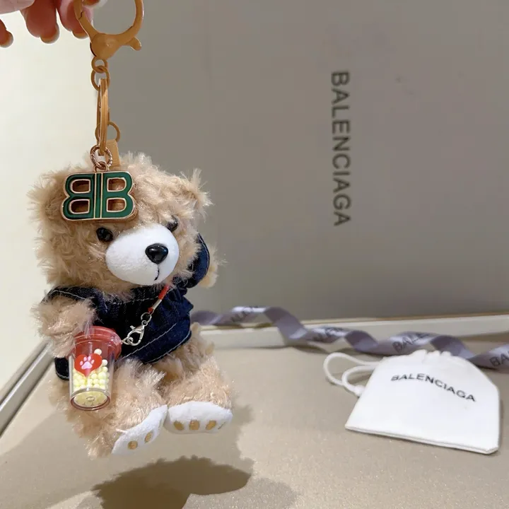 スーパーコピー バレンシアガ キーホルダー