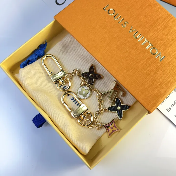 スーパーコピー ルイヴィトン キーホルダー