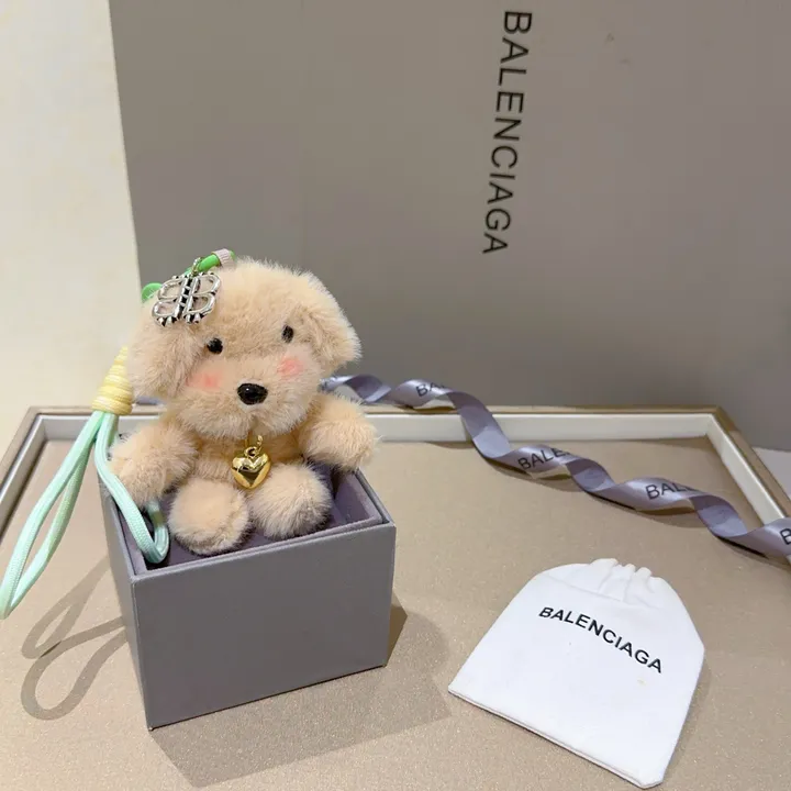 スーパーコピー バレンシアガ キーホルダー