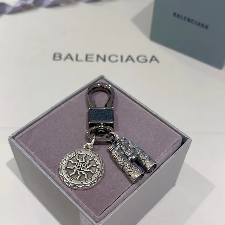 スーパーコピー バレンシアガ キーホルダー