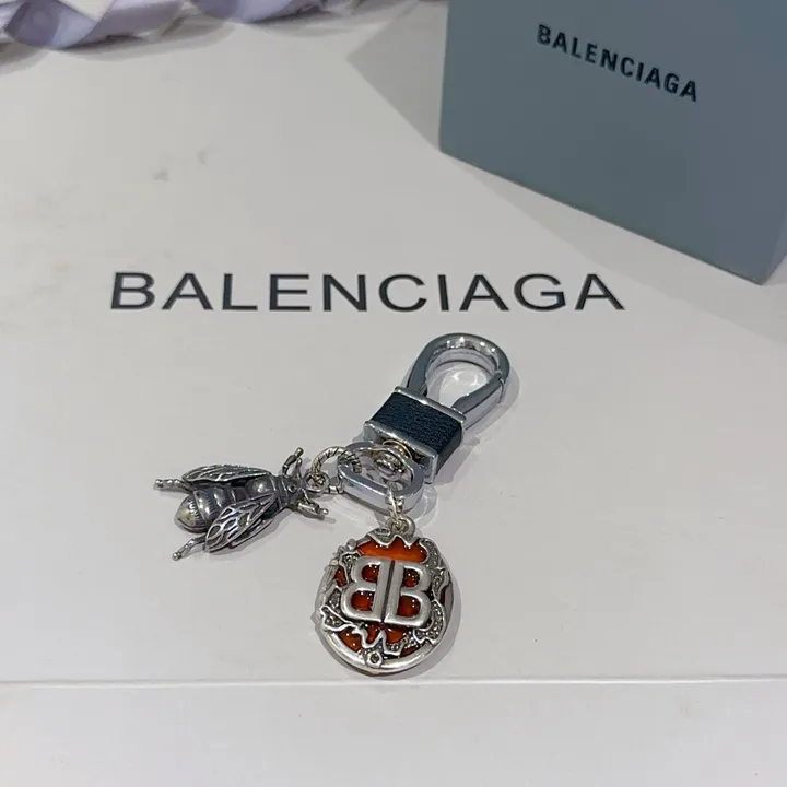 スーパーコピー バレンシアガ キーホルダー
