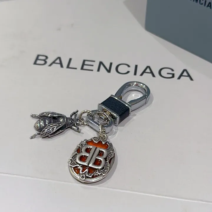 スーパーコピー バレンシアガ キーホルダー