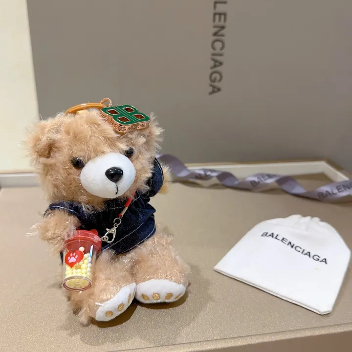 スーパーコピー バレンシアガ キーホルダー