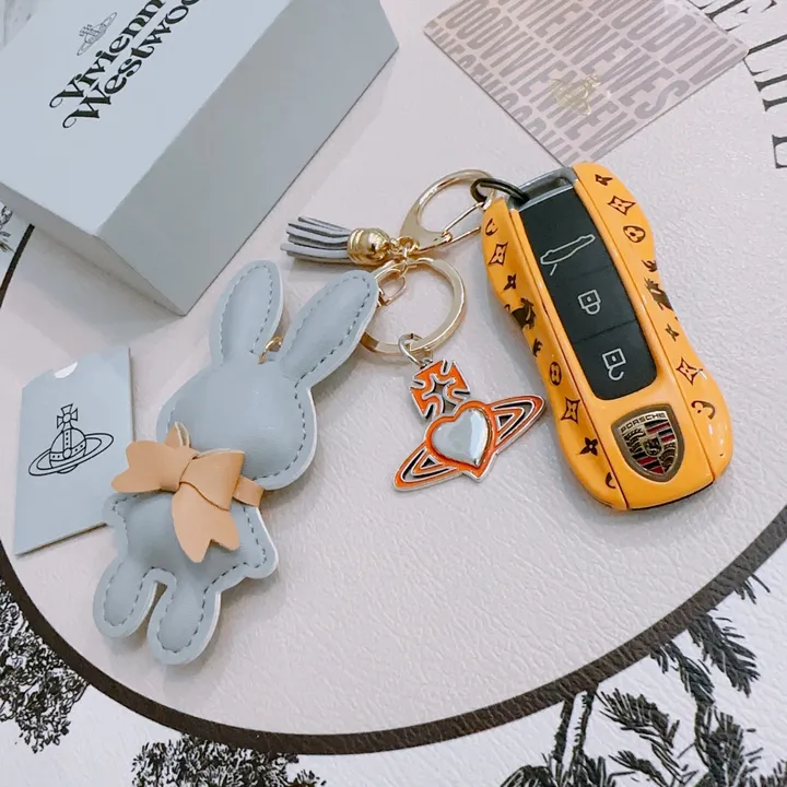 スーパーコピー クリスチャン・ルブタン キーホルダー