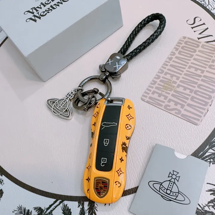 スーパーコピー クリスチャン・ルブタン キーホルダー