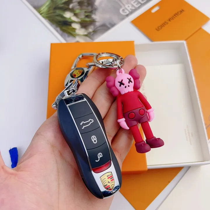 スーパーコピー ミュウミュウ キーホルダー