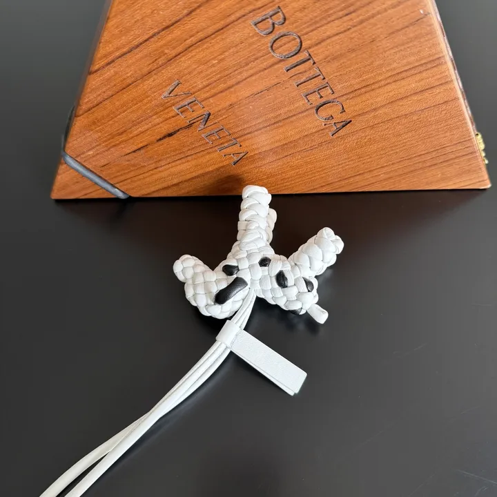 スーパーコピー ボッテガ ヴェネタ キーホルダー