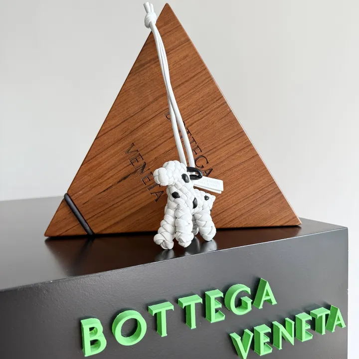 スーパーコピー ボッテガ ヴェネタ キーホルダー