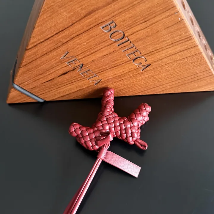 スーパーコピー ボッテガ ヴェネタ キーホルダー