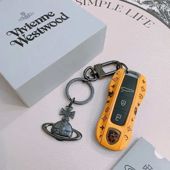 スーパーコピー ヴィヴィアン・ウエストウッド キーホルダー