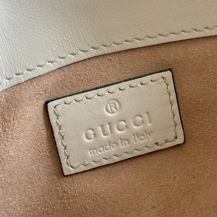 スーパーコピー ルイヴィトン キーホルダー