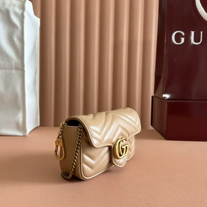 スーパーコピー グッチ キーホルダー